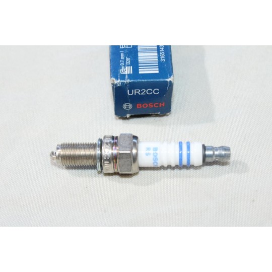 Jeu 3 bougies allumage Bosch UR2CC 0242060501 pour moto aprilia habana mojito pegaso sportcity SR husqvarna TE kawasaki J VN 