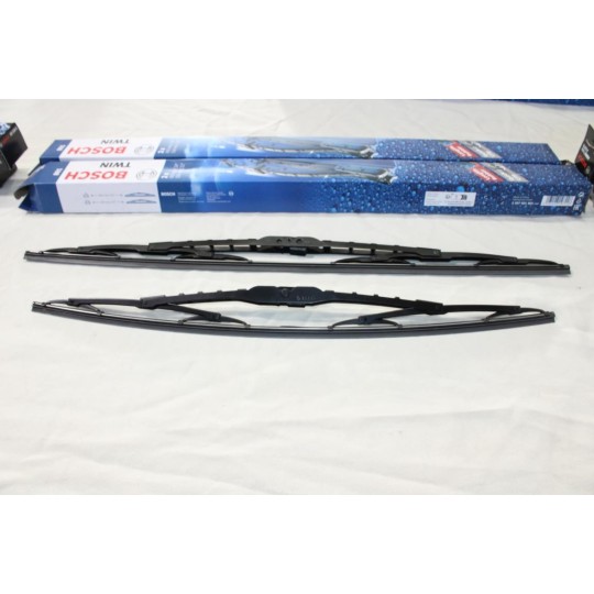 Lot 2 balais essuie glace 600mm + 530mm Bosch 801 3397001801 pour mercedes classe C W203 volvo S60 V70 XC70 XC90 volkswagen 
