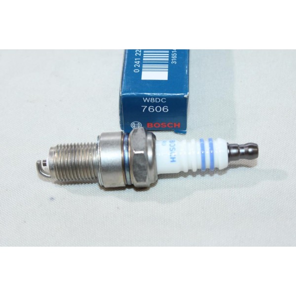 Lot 5 bougies allumage Bosch W8DC 7606 0241229715 pour fiat 600 100 1500 2300 mitsubishi L200 L300 lancer 5 6 V VI pajero 