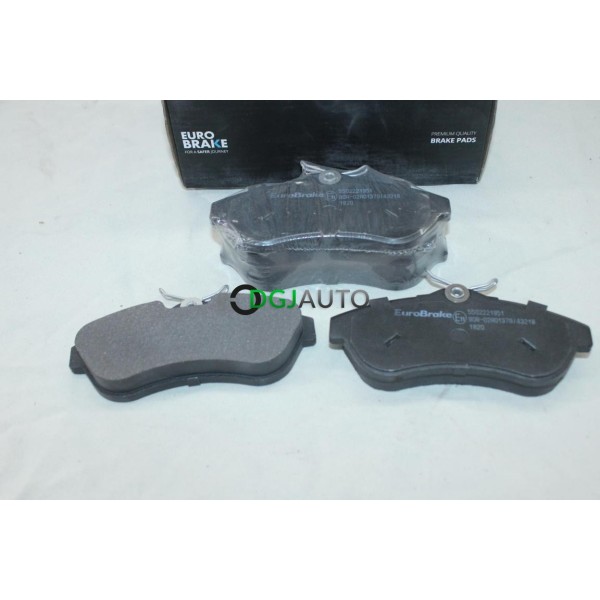 Jeu 4 plaquettes de frein avant montage lucas EuroBrake 5502221951 pour citroen C2 C3 