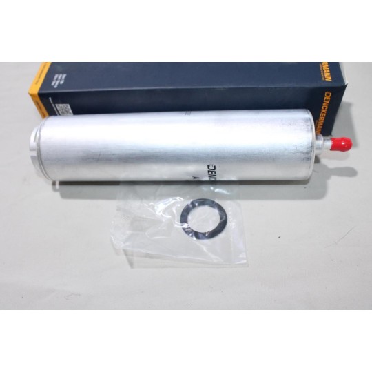 Filtre à carburant essence Denckermann A110572 pour BMW serie 1 3 5 6 7 X3 X5 X6 E46 E60 E61 E63 E64 E65 E66 E67 E70 E71 E72 