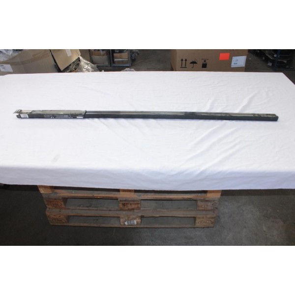 Jeu 2 barres de toit acier (juste les barres) 163cm de long Thule 765 