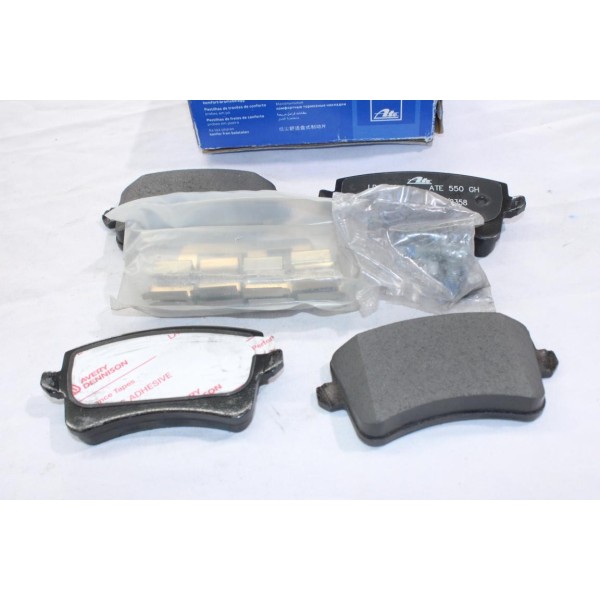 Jeu 4 plaquettes de frein arriere montage lucas ATE LD2748 13.0470-2748.2 pour audi A4 A5 Q5 volkswagen golf 5 V 