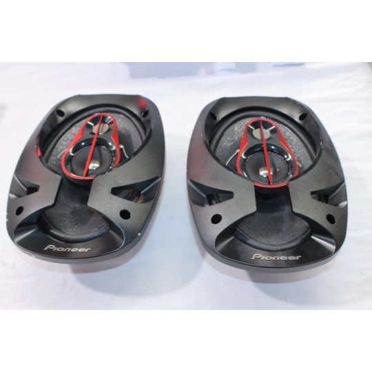 Jeu 2 enceintes haut parleur mixtrax Pioneer TS-R6950S 