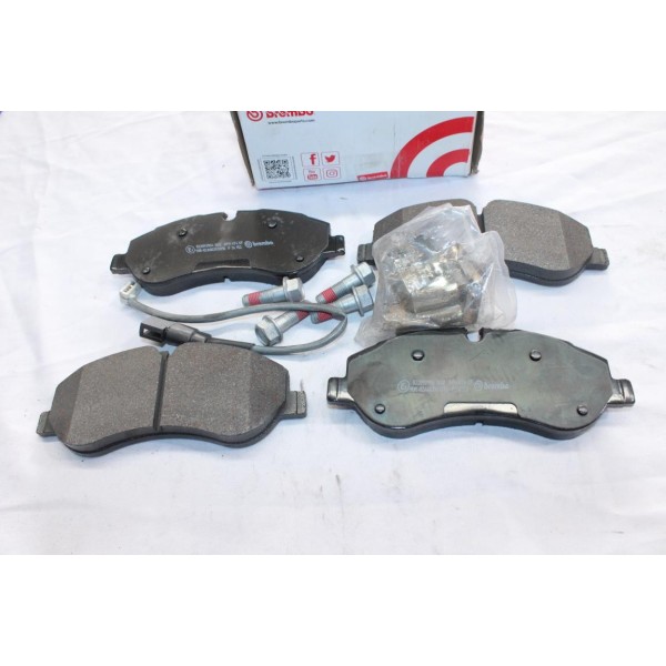 Jeu 4 plaquettes de frein avant montage lucas Brembo P24152 pour ford transit 6 7 VI VII tourneo custom V347 V348 V362 V363 