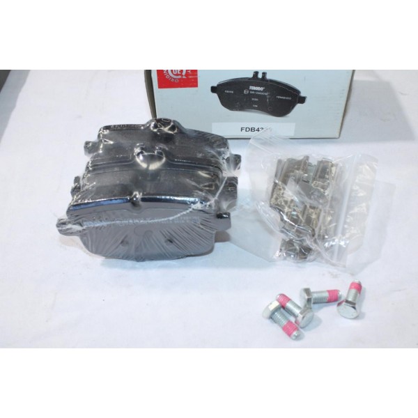 Jeu 4 plaquettes de frein arriere montage lucas Ferodo FDB4381 pour BMW serie 5 6 7 8 X3 X4 X5 X6 X7 F06 F10 F11 F12 F13 F90 