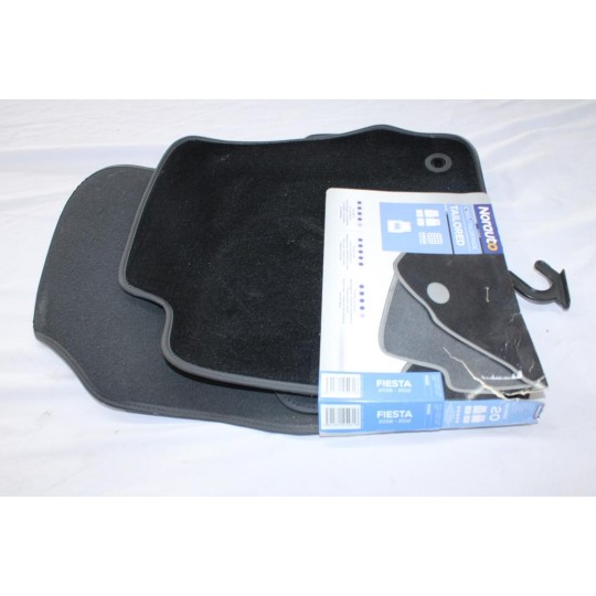 Jeu 4 tapis de sol sur mesure avant + arriere Norauto 2330065 NOF243 pour ford fiesta de 2008 à 2012 