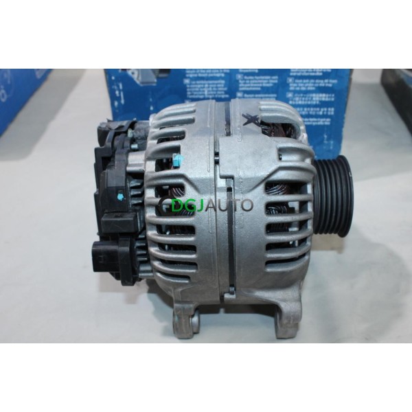 Alternateur 140A (manque 1 barrette anti gravillon) reconditionné à neuf Bosch 0986081180* pour audi A4 A5 Q5 2.7TDI 3.0TDI 2.7