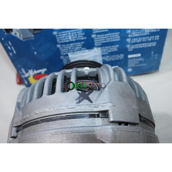 Alternateur 140A (manque 1 barrette anti gravillon) reconditionné à neuf Bosch 0986081180* pour audi A4 A5 Q5 2.7TDI 3.0TDI 2.7
