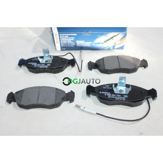 Jeu 4 plaquettes de frein avant montage teves Bosch BP612 0986461764 pour peugeot 306