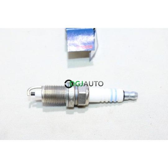 1 Bougie allumage Bosch FR8HC 0242229590 pour chrysler viper dodge viper dakota durango RAM 1500 jeep wrangler cherokee grand