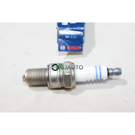 Lot 6 bougies allumage moto scooter Bosch WR3CC 0242255502 pour aprilia RS europa cagiva derbi boulevard gilera DNA GSM ice