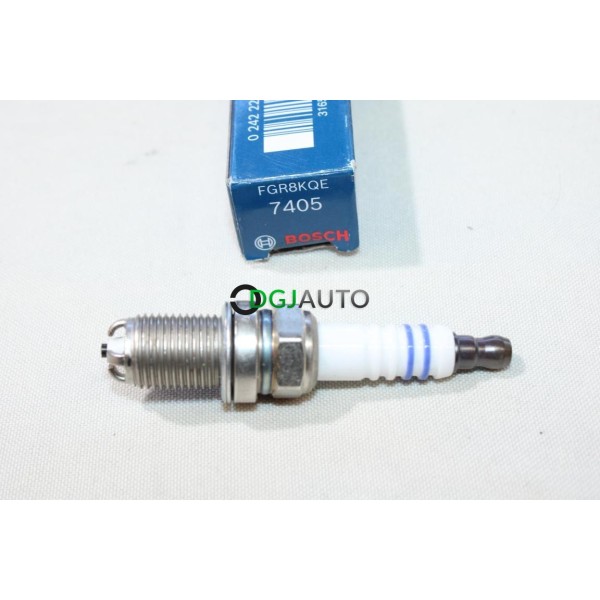 Jeu 4 bougies allumage Bosch FGR8KQE 7405 0242229613 pour BMW Z3 E36 ford galaxy 1 I mercedes classe V W638 seat toledo 2 II