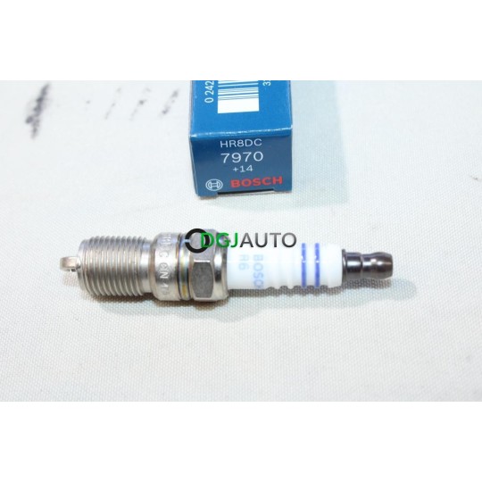 Lot 4 bougies allumage Bosch HR8DC+ 7970 0242229655 pour mercedes 190 classe S SL G T1 T2 W201 W123 W124 W126 W461 W463 R107