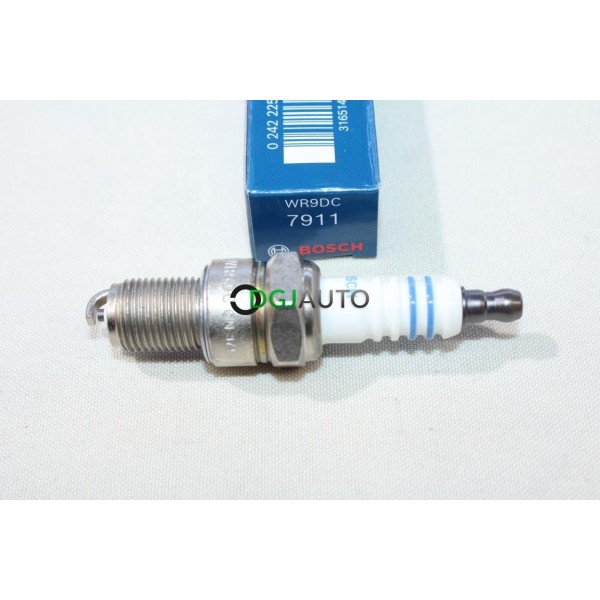 Jeu 2 bougies allumage Bosch WR9DC 7911 0242225599 pour bentley continental BMW serie 3 E21 chevrolet niva chrysler lebaron ES