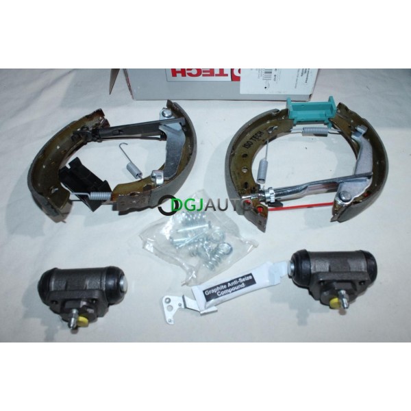 Kit frein arriere Isotech IKP0103 pour nissan micra