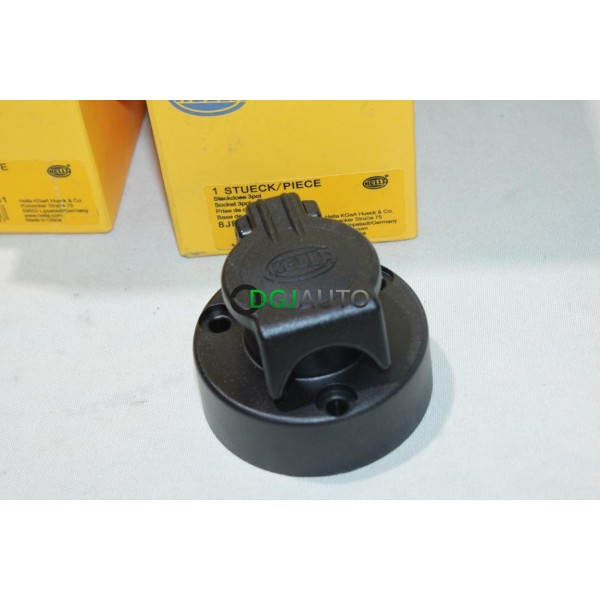 Prise de courant 3 poles Hella 8JB001933-031