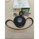Kit courroie accessoire 6PK975 + poulie damper + poulie alternateur + galet tendeur INA 529003610 pour ford fiesta 5 V focus 2