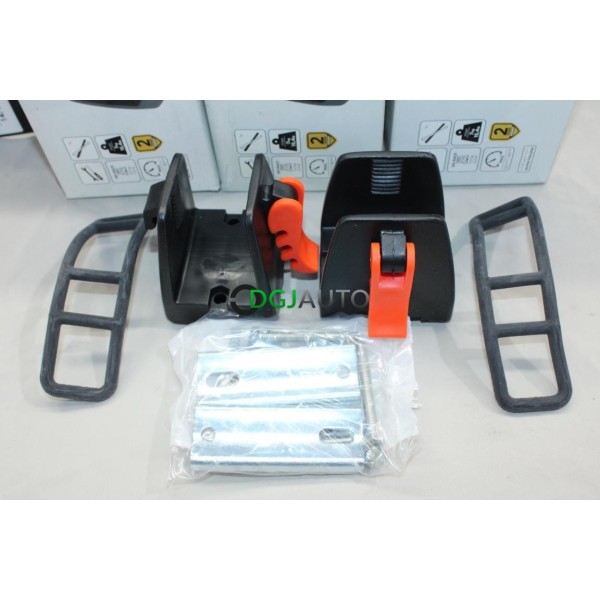 Jeu 2 prises porte skis sur barres de toit Menabo 423618