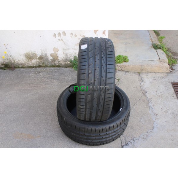 Lot 2 pneus NEUF Hankook ventus S1 evo 2 225/40/18 225 40 18 88Y DOT2220