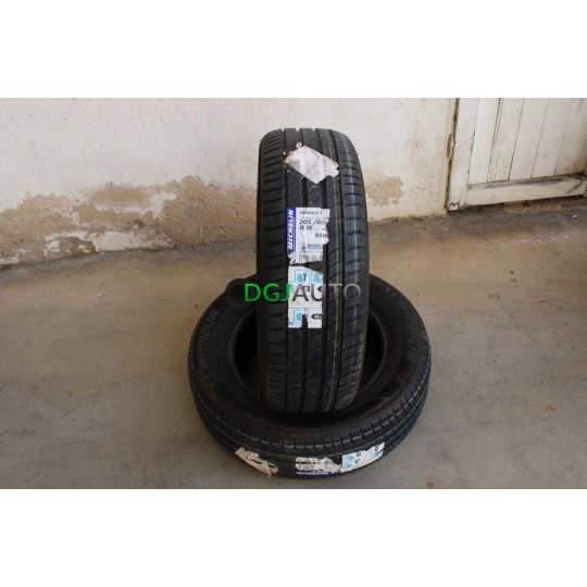 Lot 2 pneus NEUF Michelin primacy 3 205/60/16 205 60 16 92W DOT4019