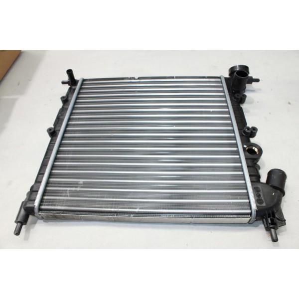 Radiateur de refroidissement moteur Valeo 816654 pour renault clio 1 1.1 essence 