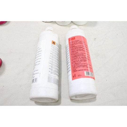 1 Bidon 1L 1 litre de nettoyant de surface degraissant 3M 4001895887406 