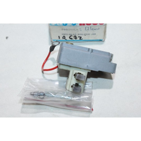 Regulateur alternateur porte balais Huco PB8101LK IR672 pour lada samara riva 
