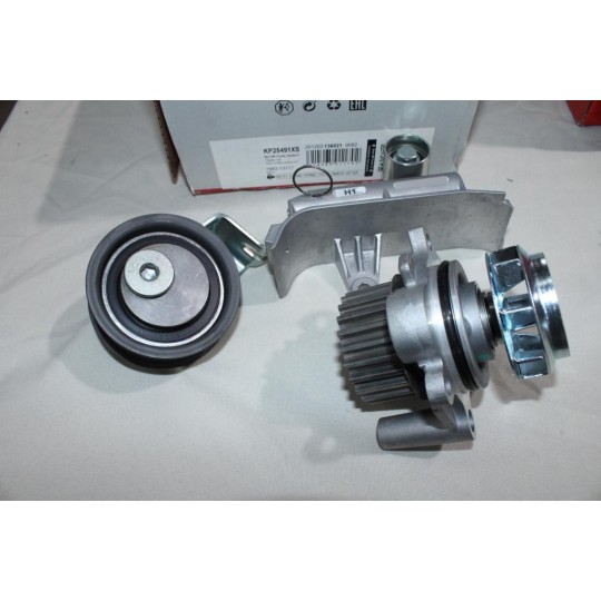 Jeu 2 galets tendeur + enrouleur + pompe à eau (courroie de distribution non incluse) Gates KP25491XS pour audi A3 A4 A6 TT 