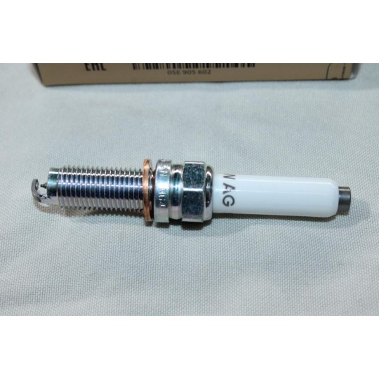 Lot 6 bougies allumage iridium Volkswagen 05E905602 pour audi A1 A3 Q2 Q3 cupra formentor terramar seat leon 3 4 III IV ateca 