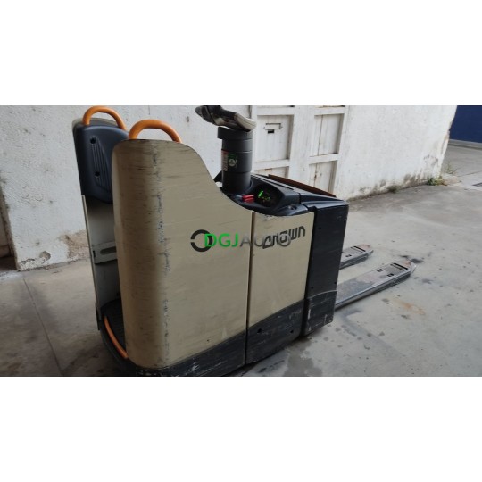Transpalette electrique quai de chargement Crown WT 3040 series 1056H de 2015 capacité 2000KG avec son chargeur