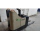 Transpalette electrique quai de chargement Crown WT 3040 series 1056H de 2015 capacité 2000KG avec son chargeur