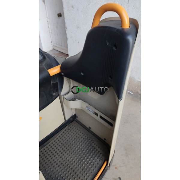 Transpalette electrique quai de chargement Crown WT 3040 series 1056H de 2015 capacité 2000KG avec son chargeur