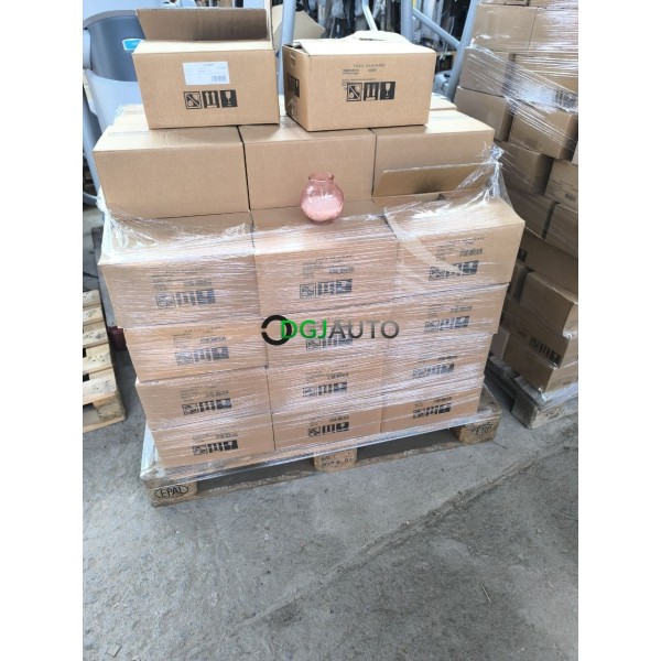 (Envoi nous consulter) 1 Palette de 240 bougies pot en verre parfumée tropical (180) et fraise (60) Made in France Maison Denis