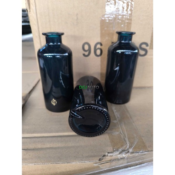 Lot 34 bouteilles flacon bleu en verre Maison Denis