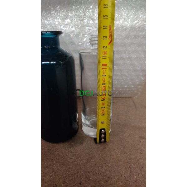 (Envoi nous consulter) 1 Palette de 370 flacons en verre transparent 100ml Maison Denis