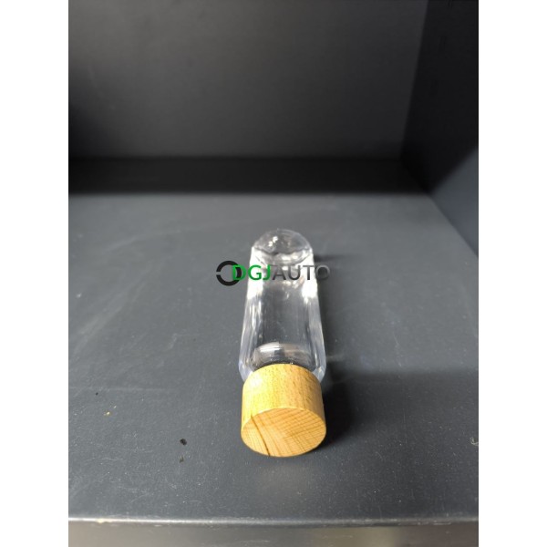 (Envoi nous consulter) 1 Palette de 1700 flacons plastique 200ml + 2000 bouchons en bois  Maison Denis