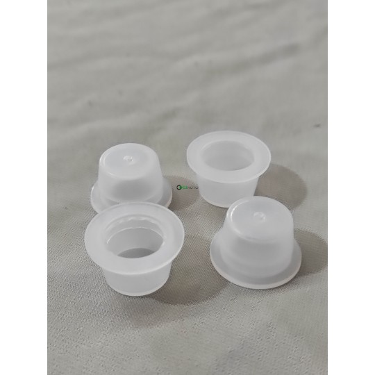 (Envoi nous consulter) 1 Palette de 48000 bouchons plastique pour flacon Maison Denis M41118-9 M41096-7