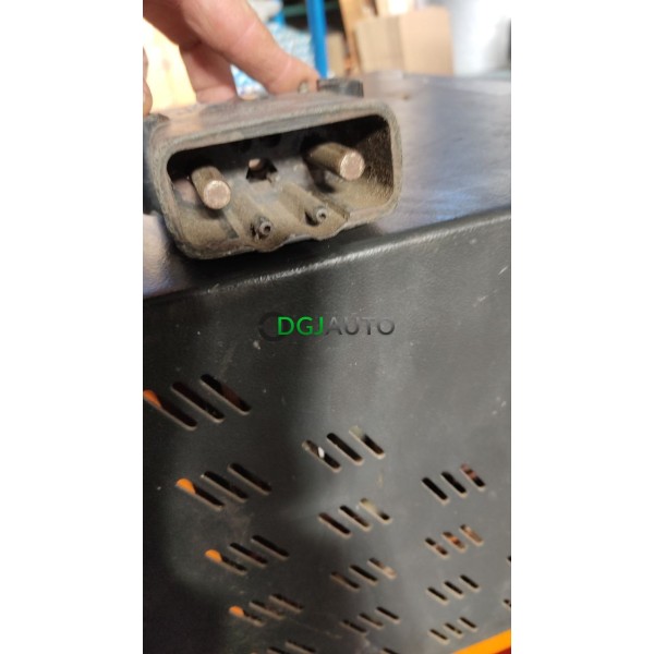 Transpalette electrique quai de chargement Still SU20 HS hors service de 2008 avec chargeur TB pulls HS hors service 690KG +