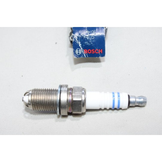 Lot 4 bougies allumage Bosch FGR8KQE N°7405 0242229613 pour BMW Z3 E36 ford galaxy 1 I mercedes classe V W638 seat toledo 2 II 
