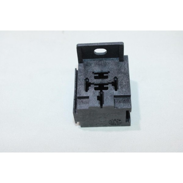 Support fixation relais electrique Bosch 3334485008 pour scania john deere BMW volkswagen DAF fiat iveco magirus mercedes deutz 