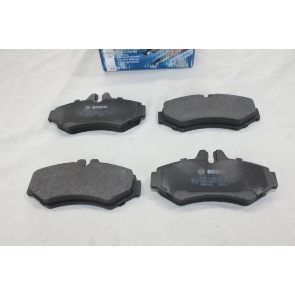 Jeu 4 plaquettes de frein arriere montage bendix Bosch BP273 0986424516 pour mercedes classe G W461 W463 sprinter W901 W902 