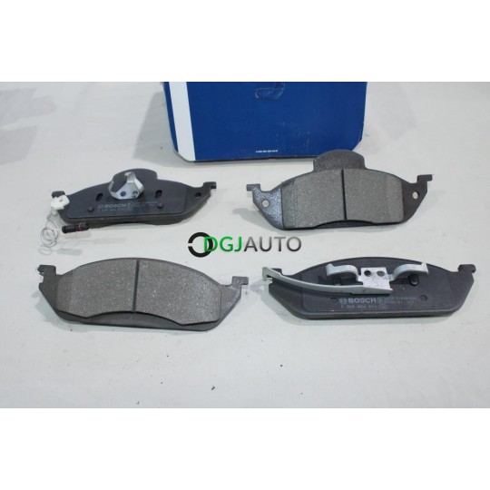 Lot 4 plaquettes de frein avant montage bendix Bosch BP342 0986424611 pour mercedes classe ML W163 