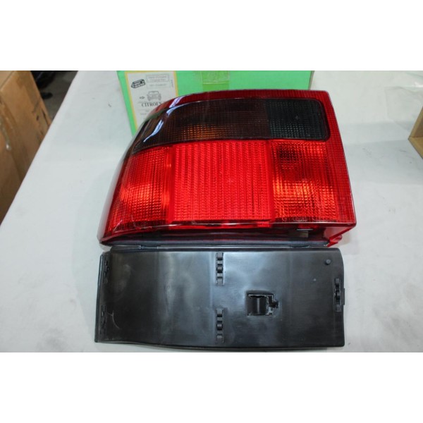 Feu lanterne arriere gauche Valeo 084522 pour citroen ZX 
