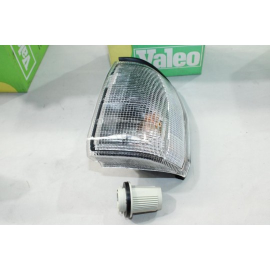 Feu clignotant avant gauche Valeo 063154 pour fiat tipo 