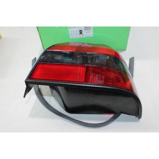 Feu lanterne arriere droit Valeo 084081 pour renault 19 R19 chamade 