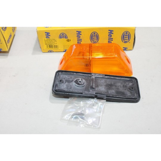 Feu clignotant repetiteur lateral  Hella 2BM006692-011 pour mercedes sprinter W901 W902 W903 W904 W905 T1 W601 W602 citaro 