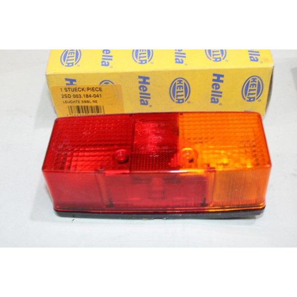 Feu lanterne arriere droit Hella 2SD003184-041 pour tracteur engin agricole john deere fendt kubota ford deutz case IH 
