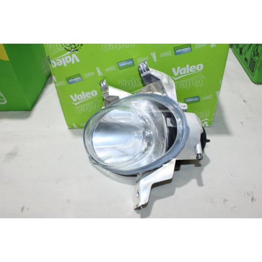 Phare antibrouillard avant gauche Valeo 087358 pour peugeot 206 