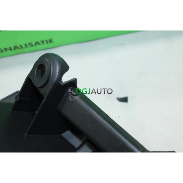 Phare projecteur avant droit Valeo 085311 pour renault laguna de 1994 à 1998 (PETIT ECLAT DE PLASTIQUE SUR FIXATION) espace 3